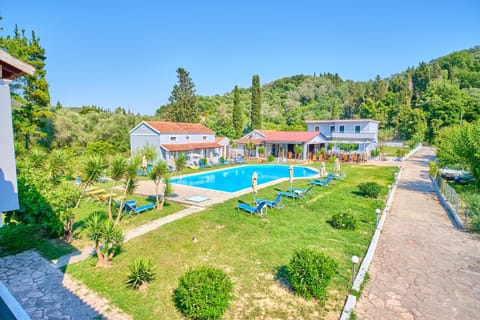 Property building, Day, Natural landscape, Garden, Garden view, Mountain view, Pool view, Swimming pool