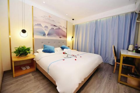 Bed, Bedroom