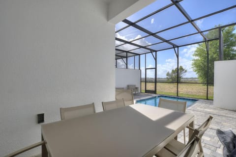 Harmony Haven - Boutique Townhome at Azzure Resort Near Disney by Shine Villas townhouse House in Loughman