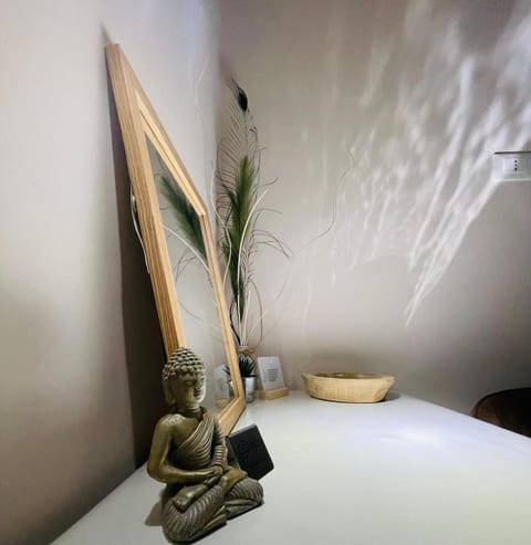 Bed, Decorative detail, Bedroom