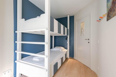 Casiola - Modern family flat steps from the sea Apartment in Knokke-Heist