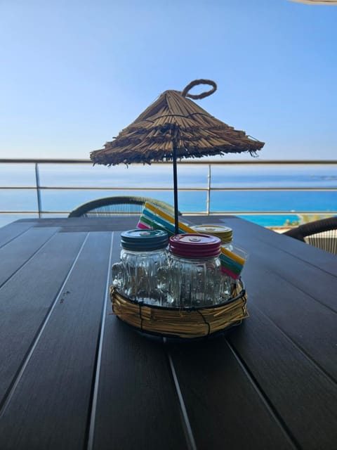 Chez Vicky, superbe appartement avec parking privé piscine et vue exceptionnelle Apartment in Ajaccio