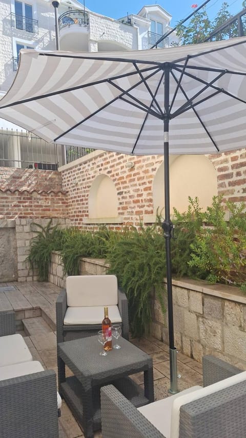 Apartman Doknić Apartment in Kotor Municipality