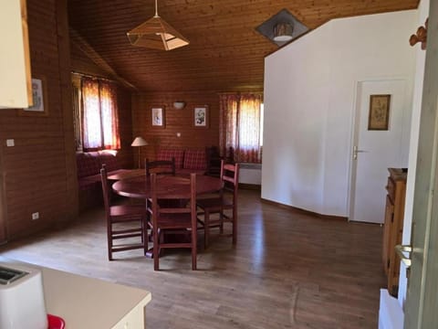 CHALET 6 Personnes Chalet in Jura