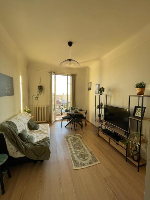 Charmant appartement situé au centre de Menton Apartment in Menton