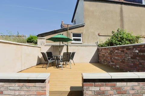 Hotwells spacious flat sleeps three Apartment in Bristol