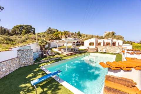 Property building, Day, Natural landscape, Garden, Garden view, Pool view, Swimming pool, sunbed