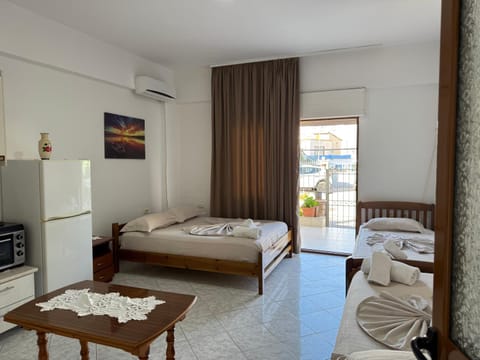 Holiday rooms Bed and Breakfast in Ksamil