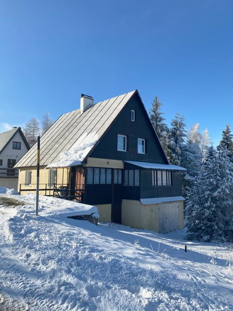 Property building, Natural landscape, Winter