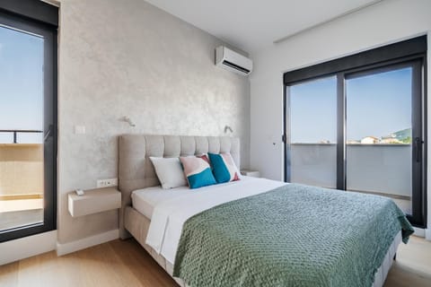 Twin Towers By In Property Apartment in Budva Municipality