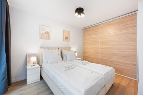 Bed, Photo of the whole room, Bedroom, towels, wardrobe