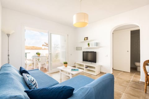 Communal lounge/ TV room, Living room