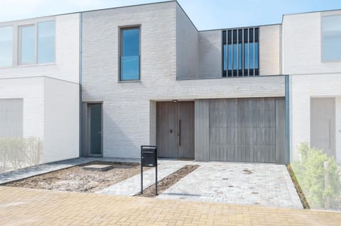 Brand new 3BR house with garden in Mariakerke House in Ostend