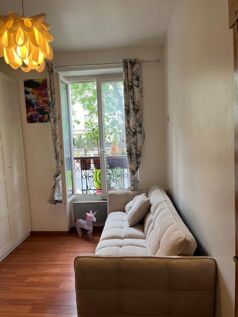 Beautiful 3-room, Porte Saint-Cloud, Paris Apartment in Paris