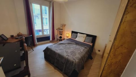 Beautiful 3-room, Porte Saint-Cloud, Paris Apartment in Paris