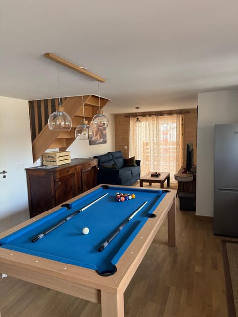Billiard, storage