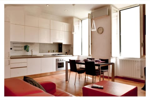 Kitchen or kitchenette, Living room, Dining area, stove