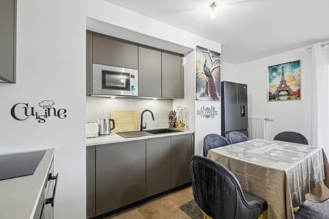 Parenthèse Chic – Confort moderne près de Paris Apartment in Île-de-France