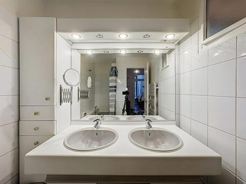 Home Away tramassac 1 Apartment in Lyon