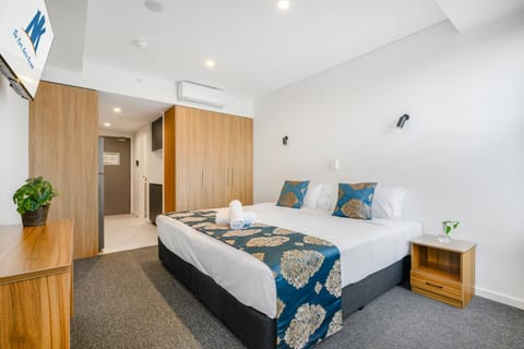 Bed, Photo of the whole room, Bedroom, towels, wardrobe