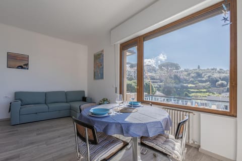 Day, Natural landscape, View (from property/room), Living room, Seating area, Dining area, Mountain view