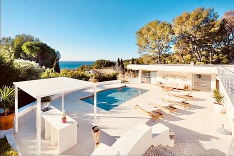 Villa Iconique et calme absolu pour 1 à 10 Personnes Villa in Cassis