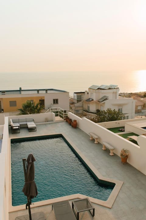 Natural landscape, Pool view, Swimming pool, Sunrise, Sunset, sunbed