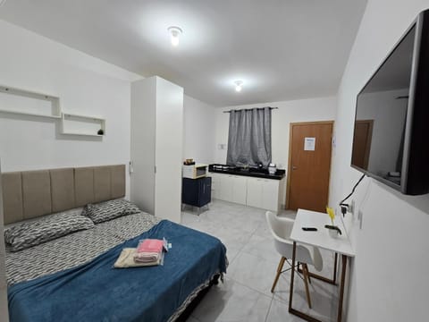Bed, TV and multimedia, Dining area, microwave, minibar, wardrobe