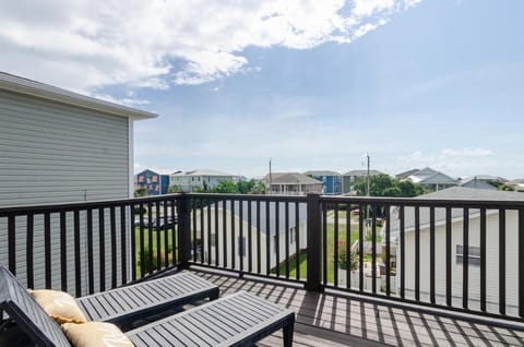 Lil Salty by Bryant Real Estate House in Kure Beach