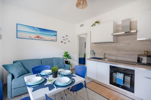 Kitchen or kitchenette, Living room, Dining area, oven, stove