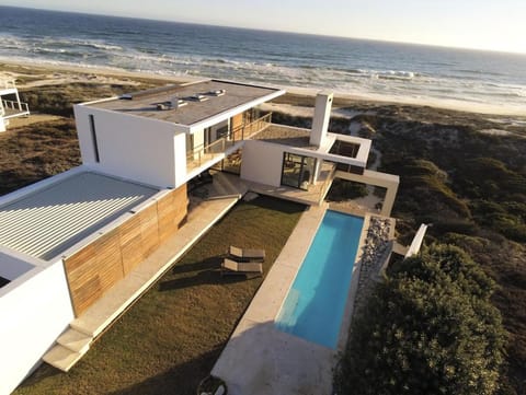 VAME Beach Front Bungalow Villa in Western Cape