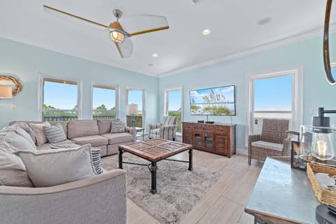 Southern Charm Fort Morgan House in Alabama