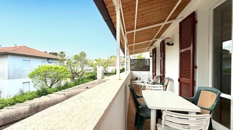 M437 - Marcelli, bilocale con aria condizionata Apartment in Marcelli