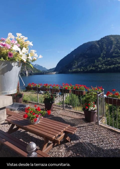 Natural landscape, Lake view, Mountain view
