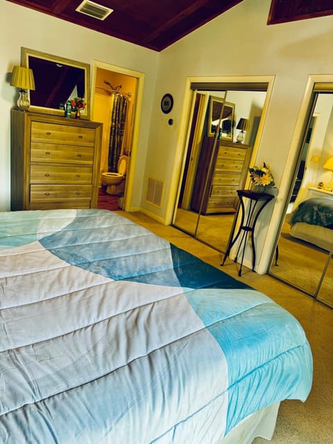 lone pine estate Apartment in Delray Beach