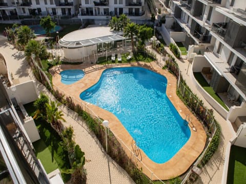 Property building, Patio, Day, Bird's eye view, View (from property/room), Garden view, Pool view, Swimming pool, sunbed
