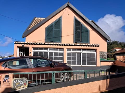 Property building, Day, Parking