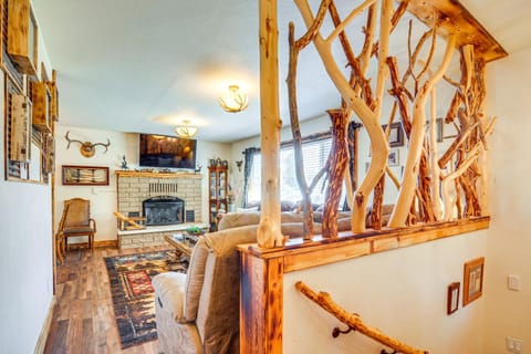 Wills Place Utah Family Getaway Hot Tub and Yard House in Glendale