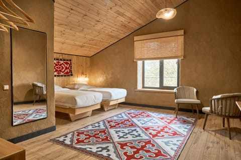 Bed, Seating area, Bedroom