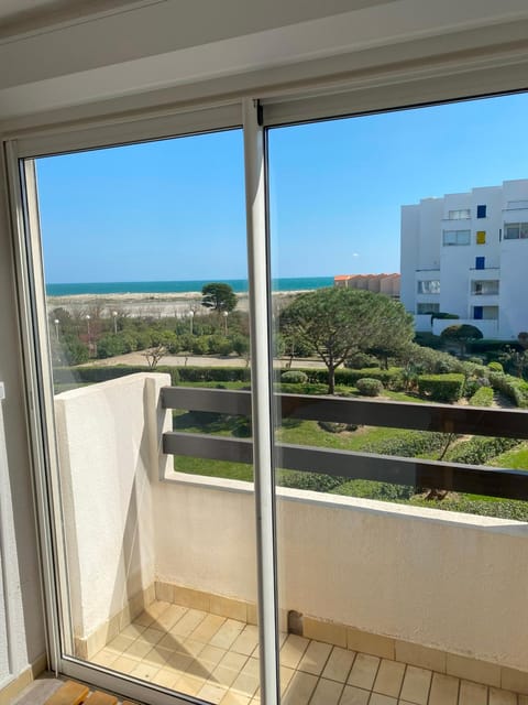 View (from property/room), Balcony/Terrace, Sea view