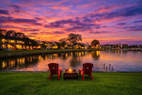 Evening entertainment, Lake view, Sunset