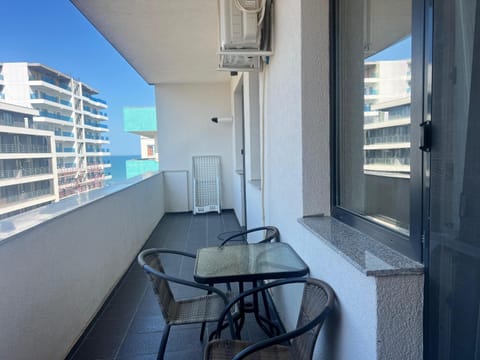 Balcony/Terrace, Seating area, Sea view