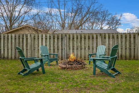 Golden Crest Getaway House in Lincoln Township