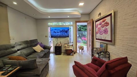TV and multimedia, Living room, Evening entertainment