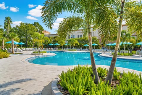 Luxury Lakeview, Vista Cay Orlando 1027 Apartment in Highlands Reserve