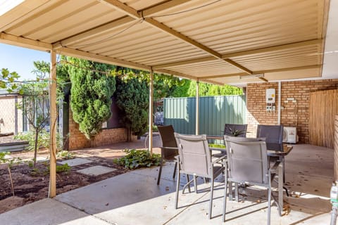 Patio, Garden, Table tennis, Garden view