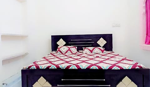Ranak Palace - A Luxury Home Stay Bed and Breakfast in Jaipur