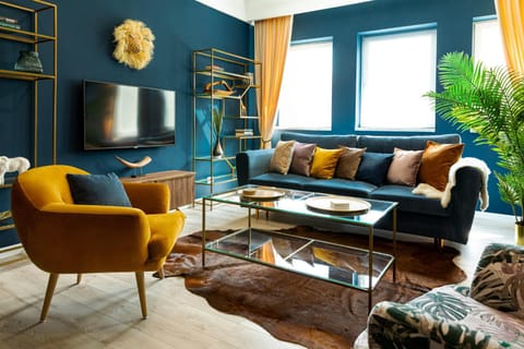 TV and multimedia, Living room, Seating area
