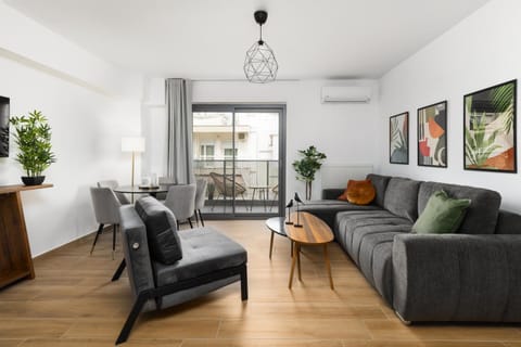 Living room, Seating area, Dining area, air conditioner