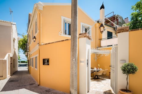 Navigator Luxury Town House House in Corfu